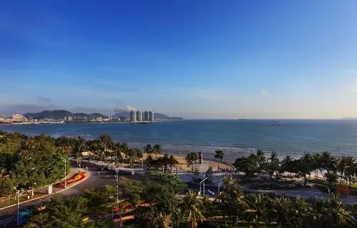 【三亚金凤凰海景酒店3晚 双人呀诺达雨林门票 双人亚龙湾热带天堂