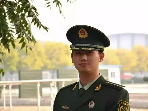 下辈子我们还是好兄弟宁波一小伙奋力救战友自己却