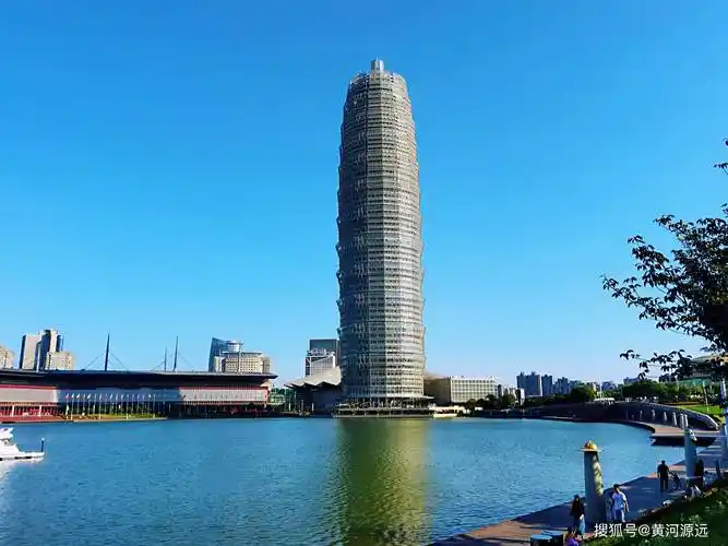 投资22亿元,人称大玉米,风光真好_郑州_地标_建筑物