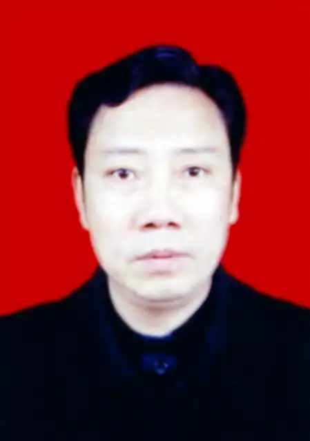 富顺县人民政府办公室副主任,富顺县委政法委副书记,中共富顺县委群众