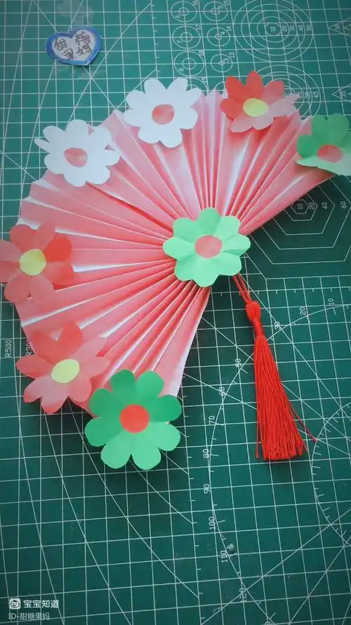 手工折纸 一张纸折出百褶扇子超级仙