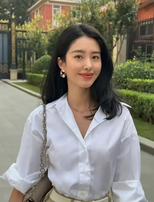 杨采钰鲜为人知的故事