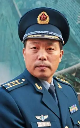 中国空军在我东海防空识别区首次空中巡逻(图)