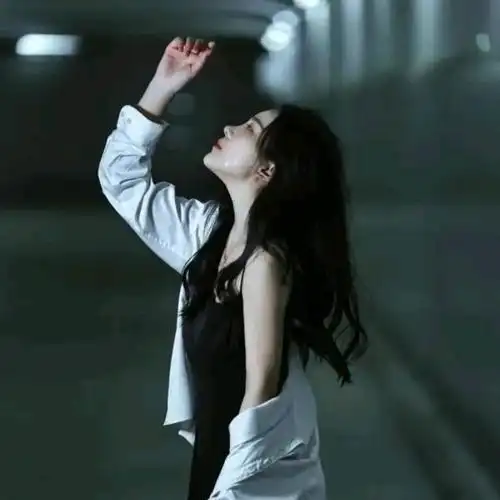 网易云头像伤感 高清好看的网易云emo伤感头像图片