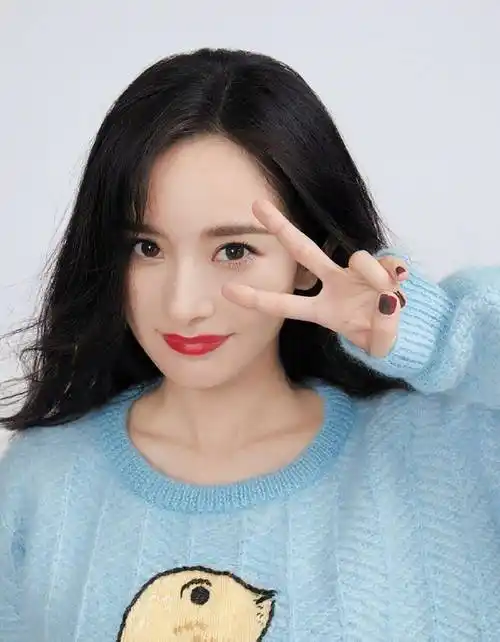 34岁的杨幂真是少女!