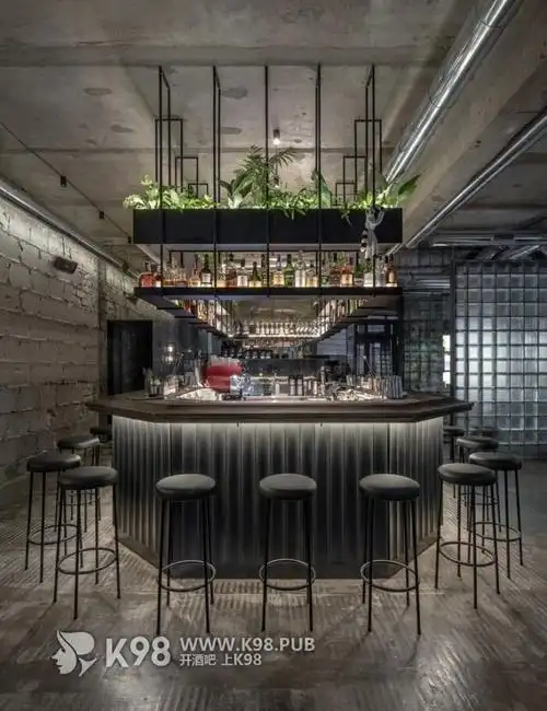 超酷水泥工业风酒吧装修设计