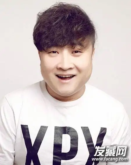 呆萌小卷逆袭时尚圈流行男士发型3