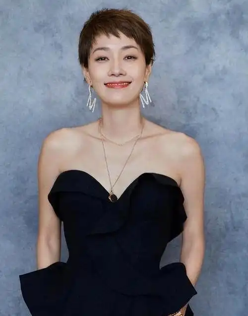 分开不到3年再看马伊琍和文章一个天上一个地下