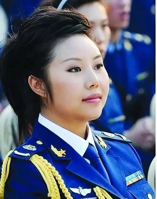 10位超女现状:李宇春患病,何洁卑微求上浪姐,有人沦为出租司机