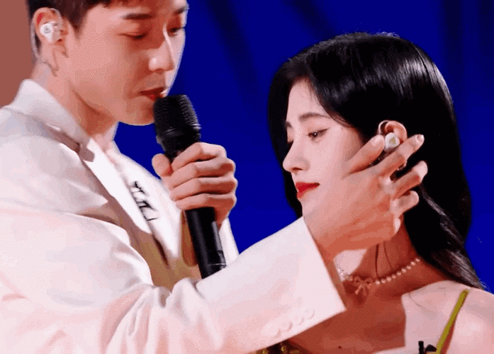 鞠婧祎为什么被那么多人吐槽(鞠婧祎为什么会有这么人追捧)(30)