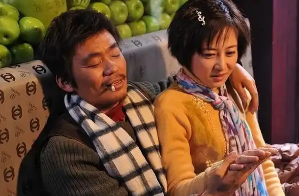 没想到,"高贵妃"谭卓会在2024年初,以这种方式"震惊"众人