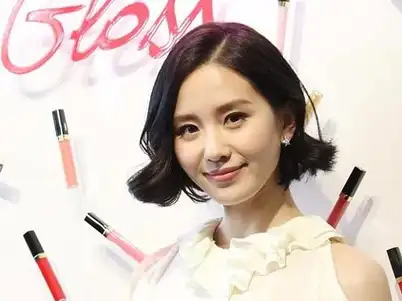 为了爱情,双鱼座校花刘诗诗不计较年龄,跨越年龄限制,单纯善良的性格