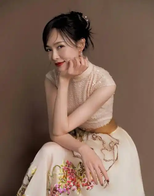 内地演员【唐嫣】的经纪人 | 主演 都市剧《繁花》_作品_角色_中国