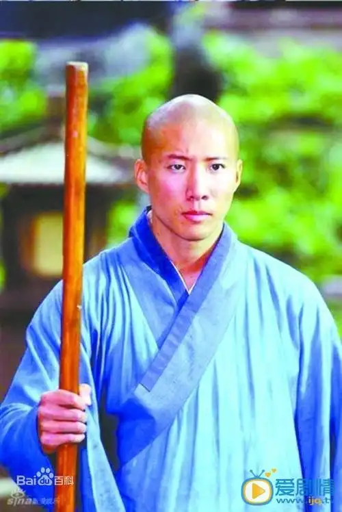 洪天照个人资料简介_洪天照图片写真_生活照_家庭背景-明星库