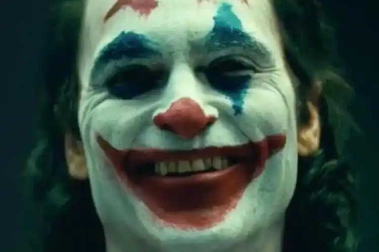 消息稱 joaquin phoenix 版本《小丑 joker》續集將在 2023 年開拍