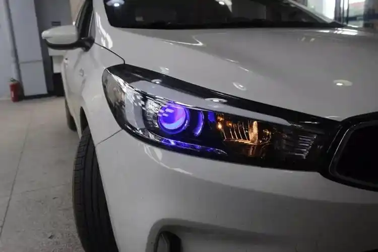南京改灯 起亚k3大灯升级,蓝色恶魔眼个性炫酷