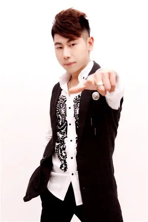 p>金久哲 span class="ref" data-ctrid="2iwbx9ccykl">(jiuzhe jin)