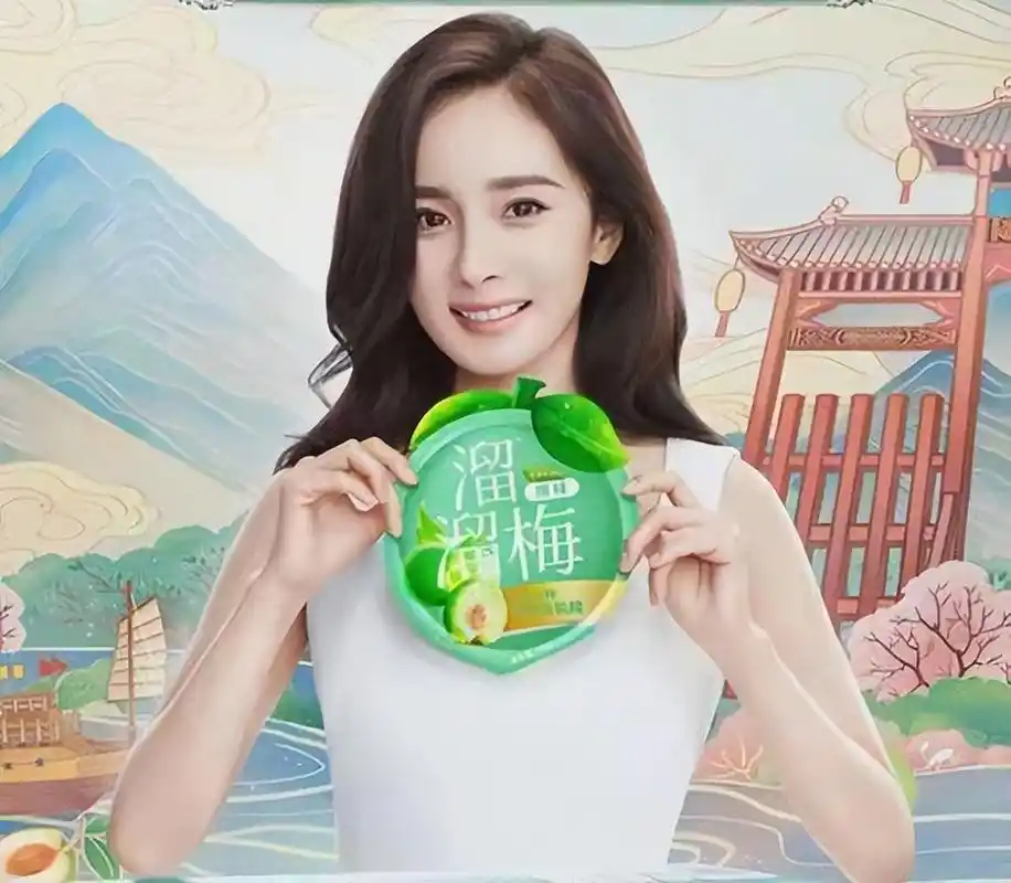 王一博代言冰红茶,盘点明星们代言的广告,有的拍摄到吐很不容易