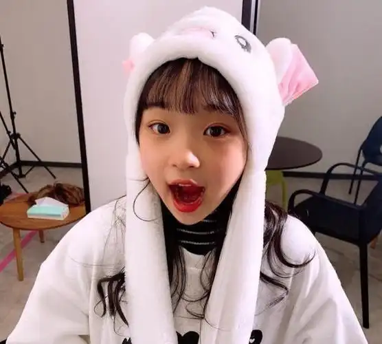 在日本,就有这么一位小女孩,凭借在短视频平台上