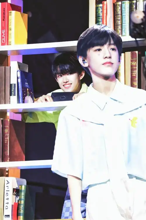 【极禹】情书 校园梗 温柔校草极and高冷敏感禹 如