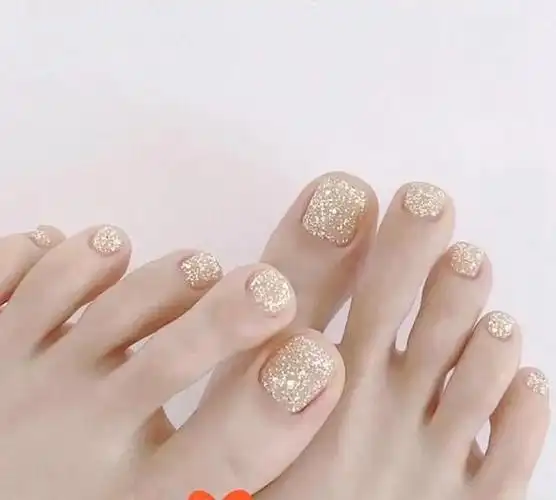 20款彩色脚趾甲美甲!显白又可爱,看看有你喜欢的吗?