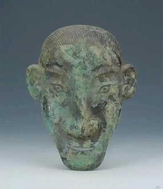 枣庄市境内出土商朝青铜面具一览. - 抖音