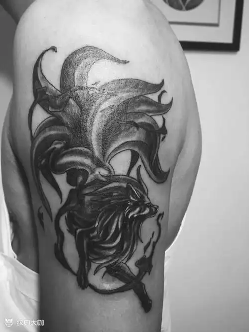 九尾狐_纹身图案手稿图片_花花的纹身作品集