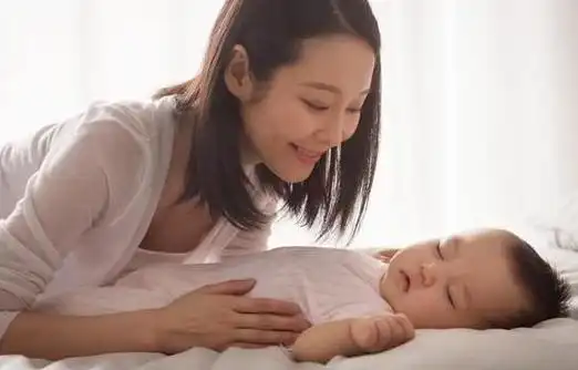 故事:她34岁,老公每月工资4000多给家里2000,因为80000离婚了|梦然