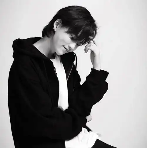 微信头像陆柯燃