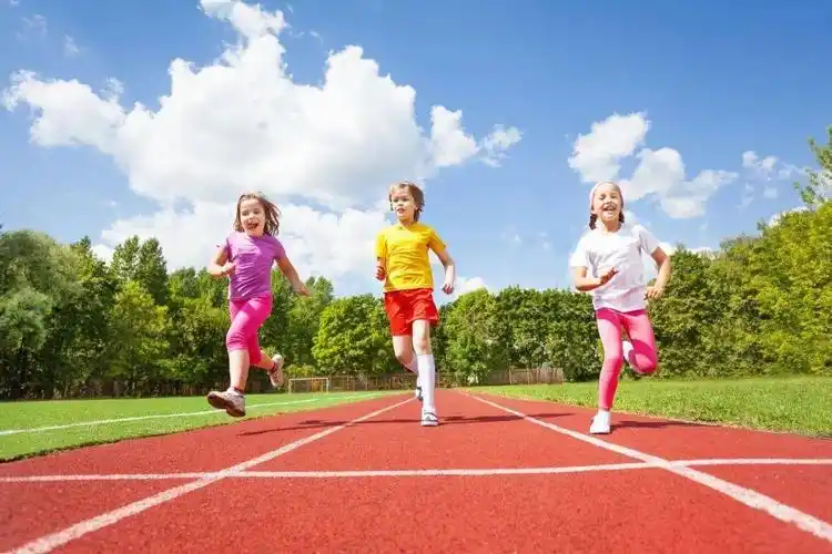 户外活动预防孩子近视的秘诀