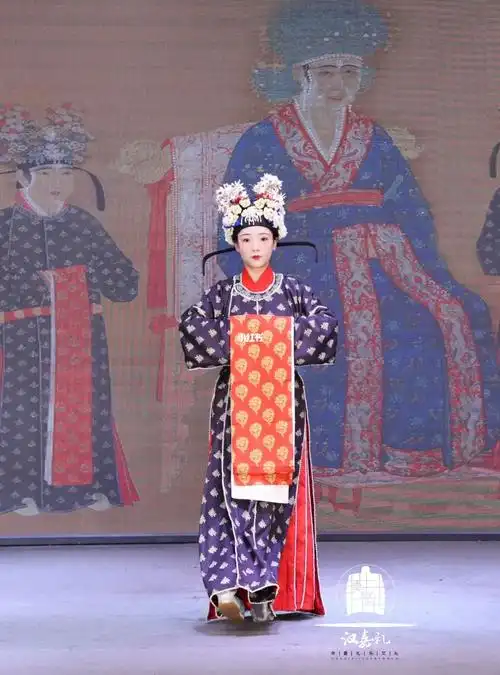 仁宗皇后坐像·宋女官