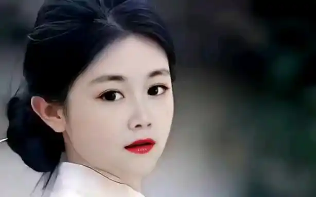 女装大佬雯雯旗袍秀