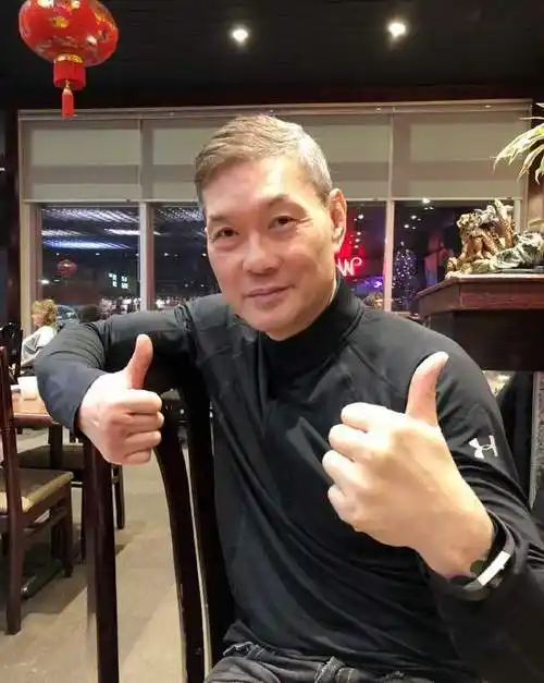 2. 周比利的现状