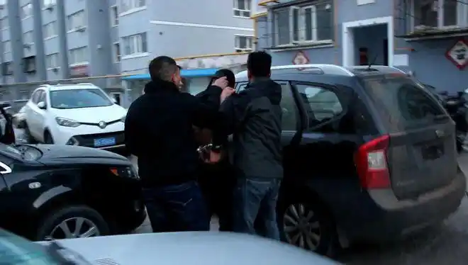 乌兰察布累计铲除恶势力犯罪集团14个,涉恶犯罪团伙56个,抓获犯罪嫌疑