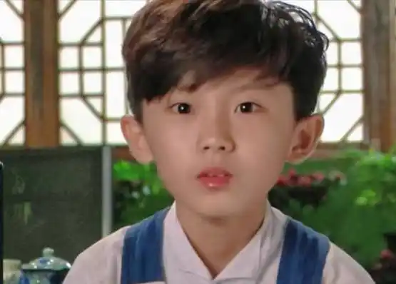 前一阵,马嘉祺《快乐星球》的演唱更是引发90后一阵又一阵的感慨,好像