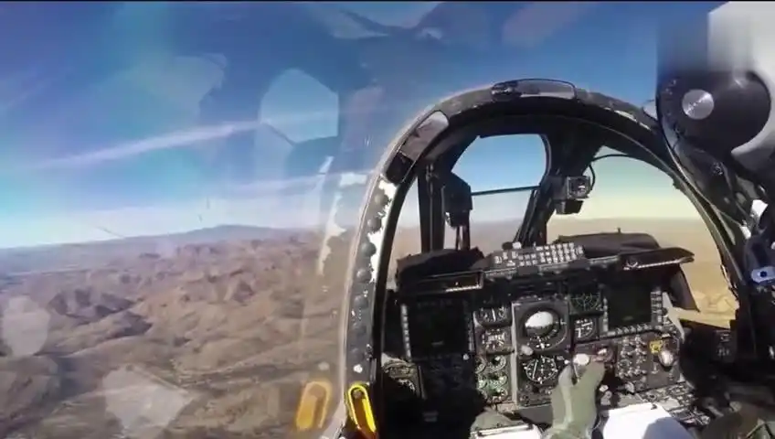 实拍第一视角飞行员驾驶战斗机全过程,这场面简直震撼!