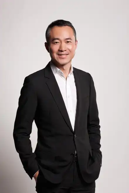 邱启明《与星共舞》之路 带着新闻心舞出人生