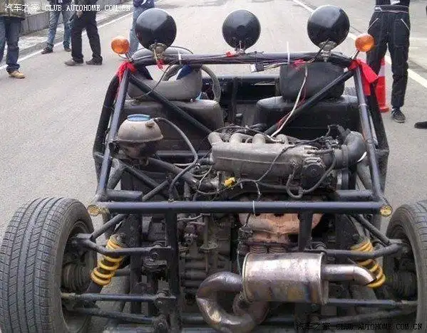 【图】【造车牛人】街头实拍成都牛人自制钢管车_帝豪论坛_汽车之家