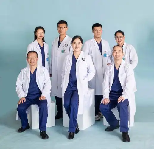 首页>咽喉-头颈外科>咽喉-头颈外科,目前实际开放床位20张,医护团队18