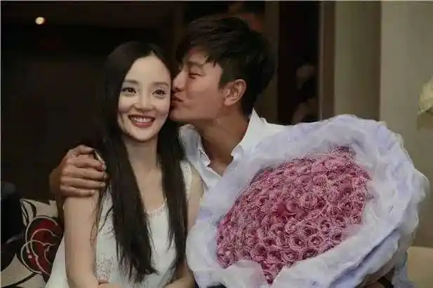 叫李小璐离婚,前夫贾乃亮没什么变化,她却像换了个人_时候_感情_婚礼