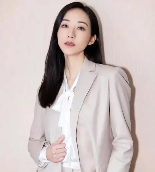 出道24年后再看41岁韩雪的现状才发现陈道明说的一点儿没错