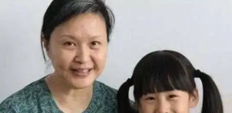 方舒:弃恩爱丈夫嫁"渣男"屠洪刚,八年后惨遭抛弃,今模样大变