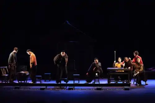 上海话剧艺术中心现代版话剧《原野》精彩献演菁菁堂