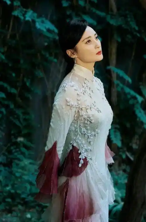 100张绝美女明星旗袍照(珍藏版)_刘亦菲_张宇_朱迅