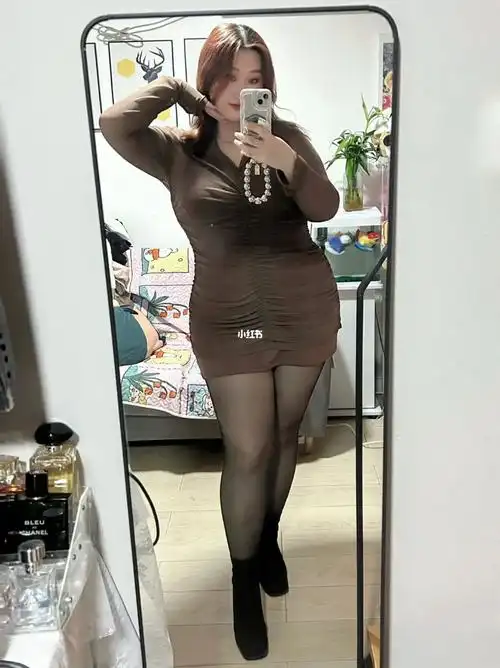 但穿上很舒服个人认为比较短165以上身高的大码姐妹慎入喔需要打底袜