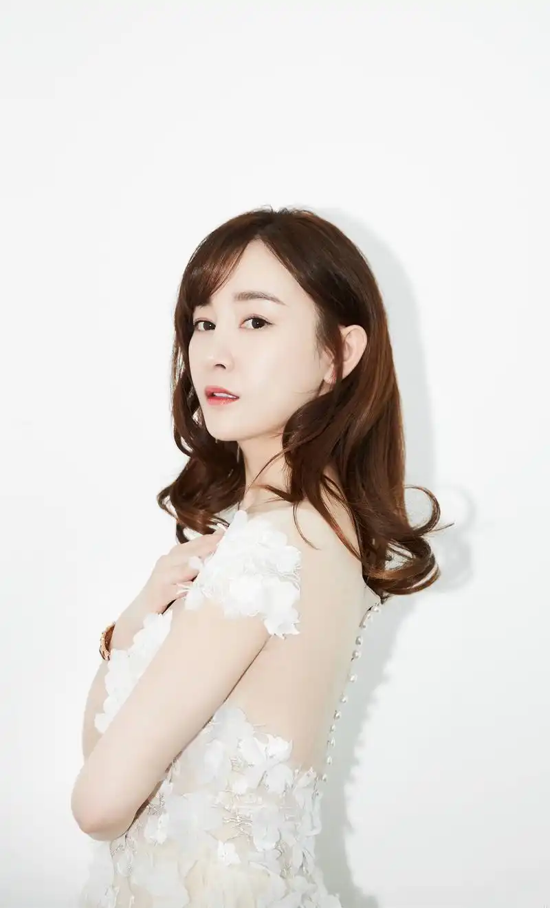 张檬写真美图:貌美如花,楚楚动人