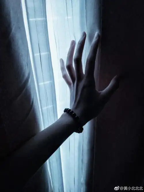 手控 转自黄小北北北微博