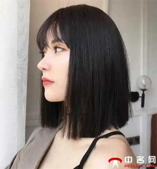 黑色短发女生发型图片黑色短发适合什么样子的女生