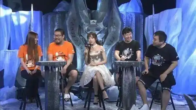 此现象甚至发展到了微博中.各炉石主播的微博中都能找到他们的身影.