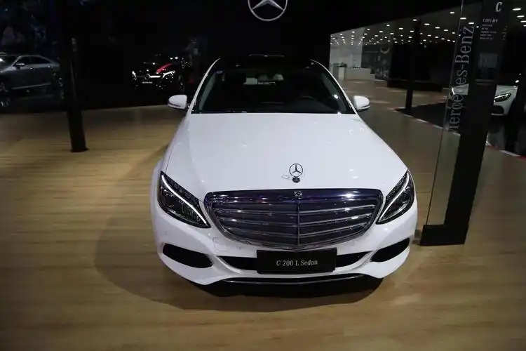 奔驰c 200 l sedan,35万级别c级长轴距轿车,车展实拍!